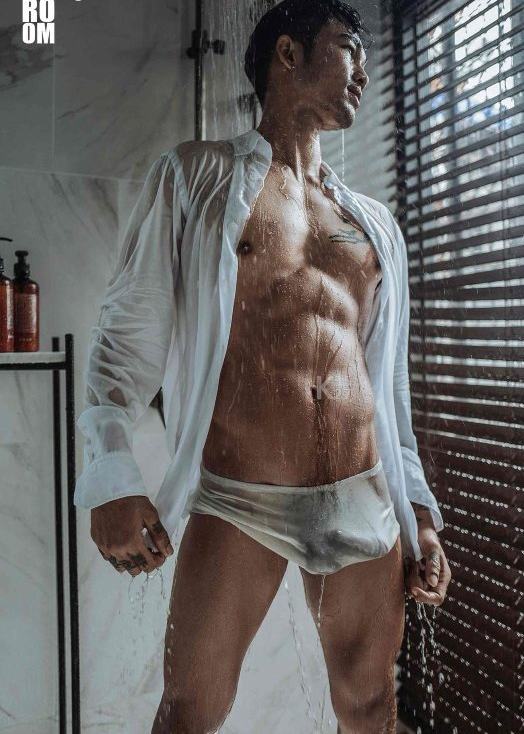 hot male 462 (18+)