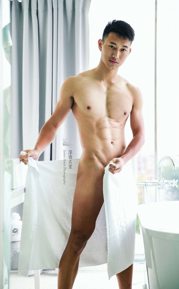 hot male 463 (18+)