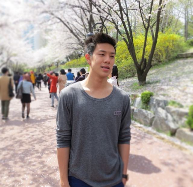 เด็กแว่นในวันนั้น....