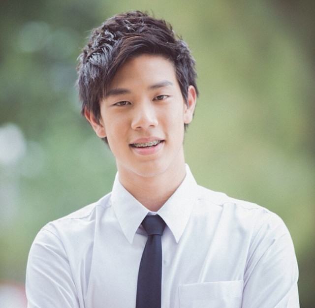 เด็กแว่นในวันนั้น....