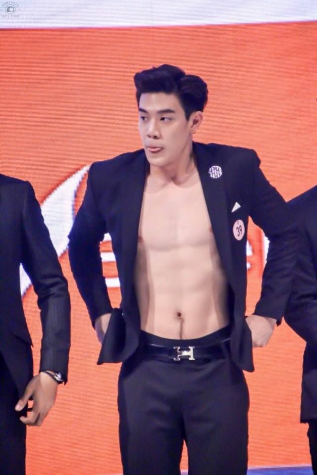 เด็กแว่นในวันนั้น....