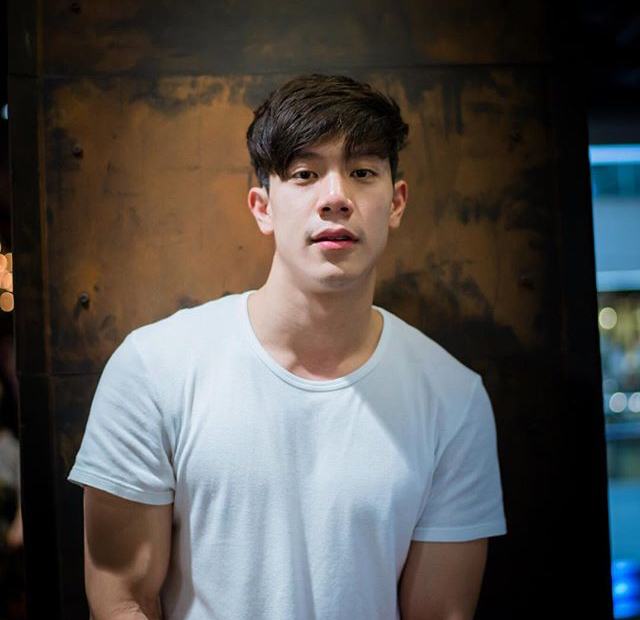 เด็กแว่นในวันนั้น....