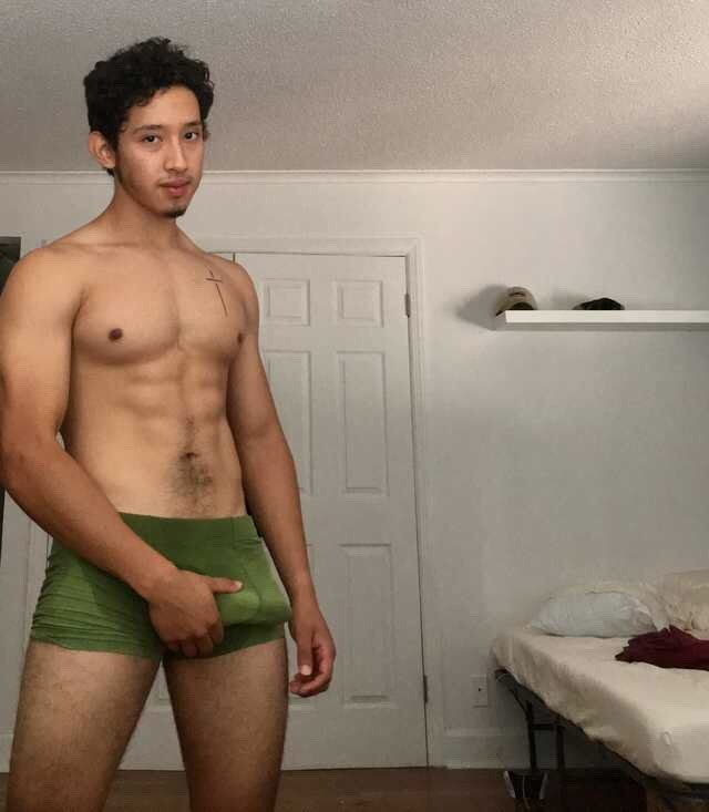 hot male 465 (18+)