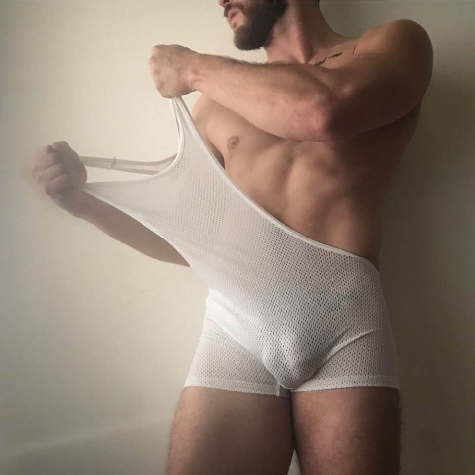 hot male 465 (18+)
