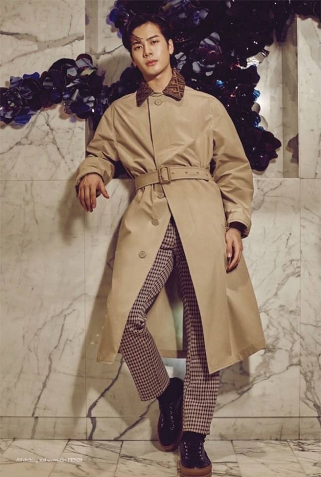 Jackson Wang @ Glass Men Spring 2018