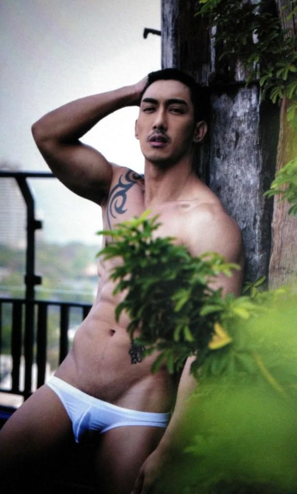 hot male 468 (18+)