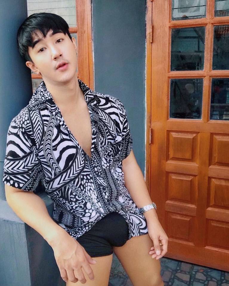 ขอสักคนได้ไหม