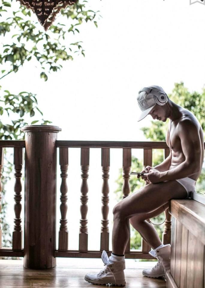 อยากให้เธอเป็นของฉันคนเดียว