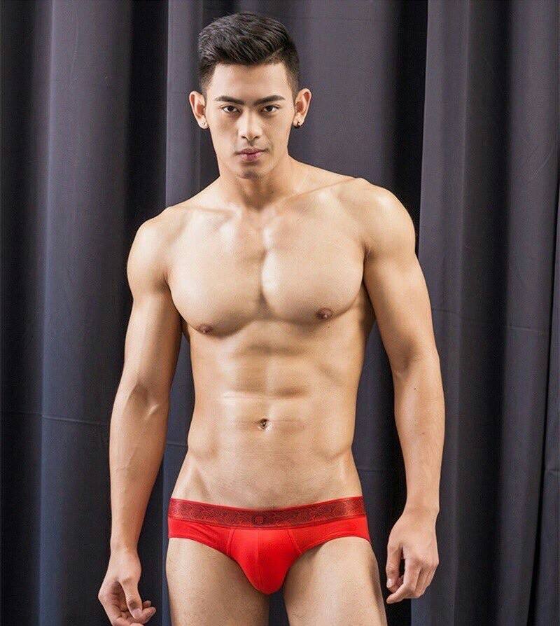 hot male 470 (18+)