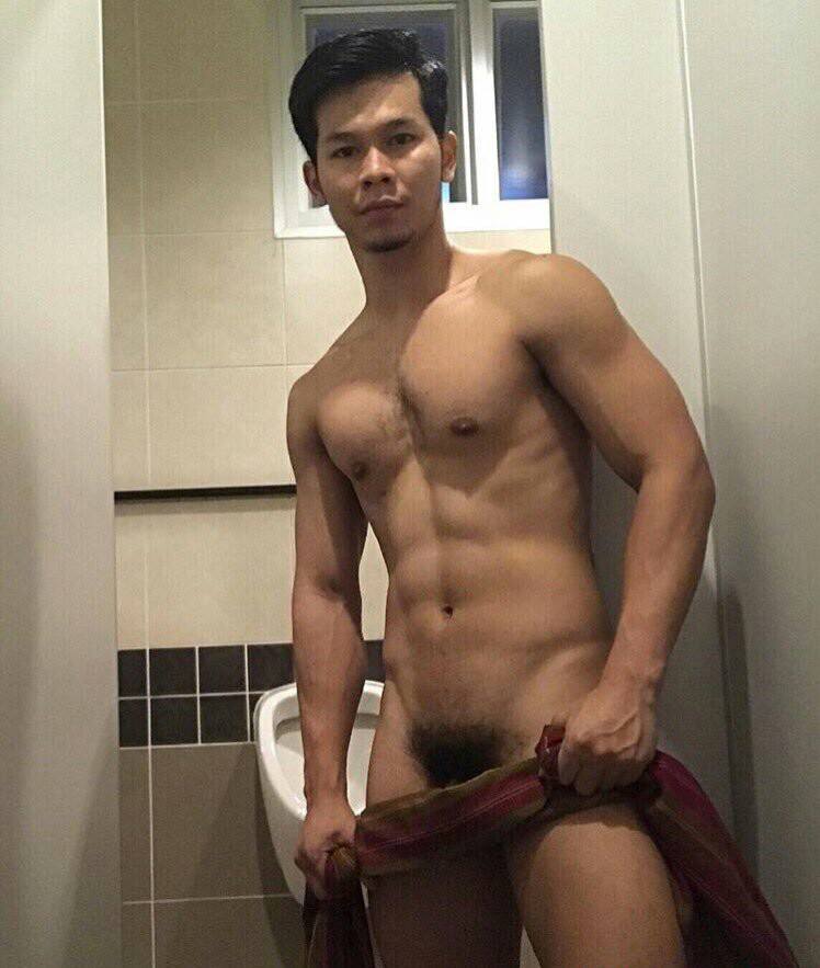 hot male 470 (18+)