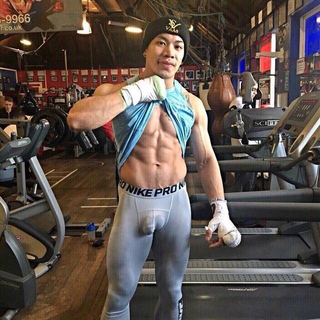 hot male 470 (18+)
