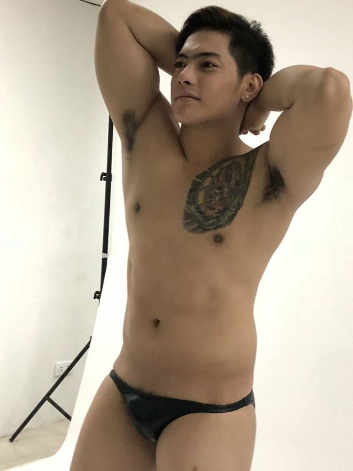 hot male 471 (18+)