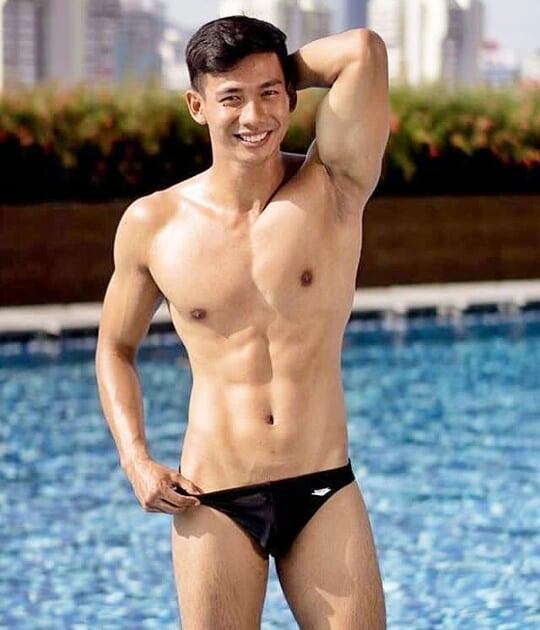มื้อเที่ยง