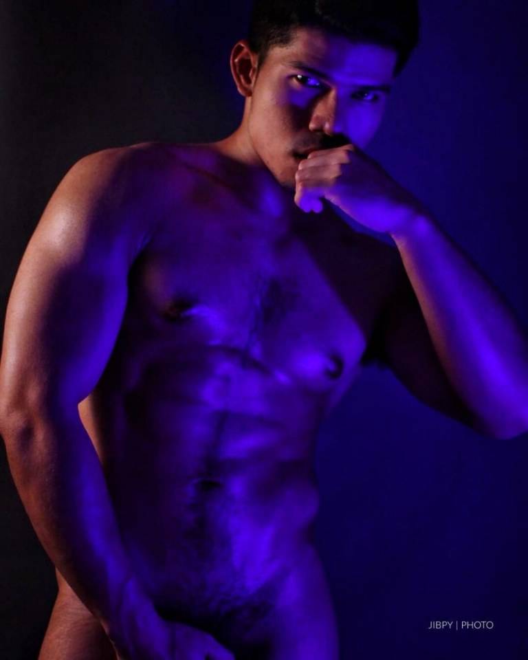 hot male 472 (18+)