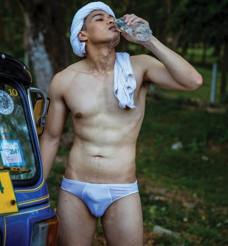 hot male 473 (18+)