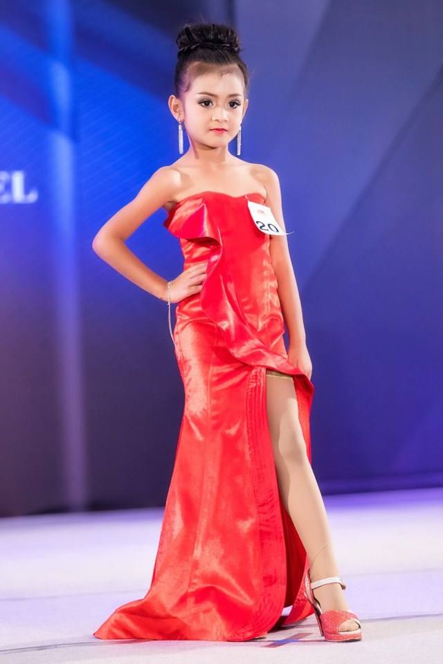 ประกวดเด็กที่เริ่ดที่สุดในภาคอีสาน Little Best Model Thailand ปี 2