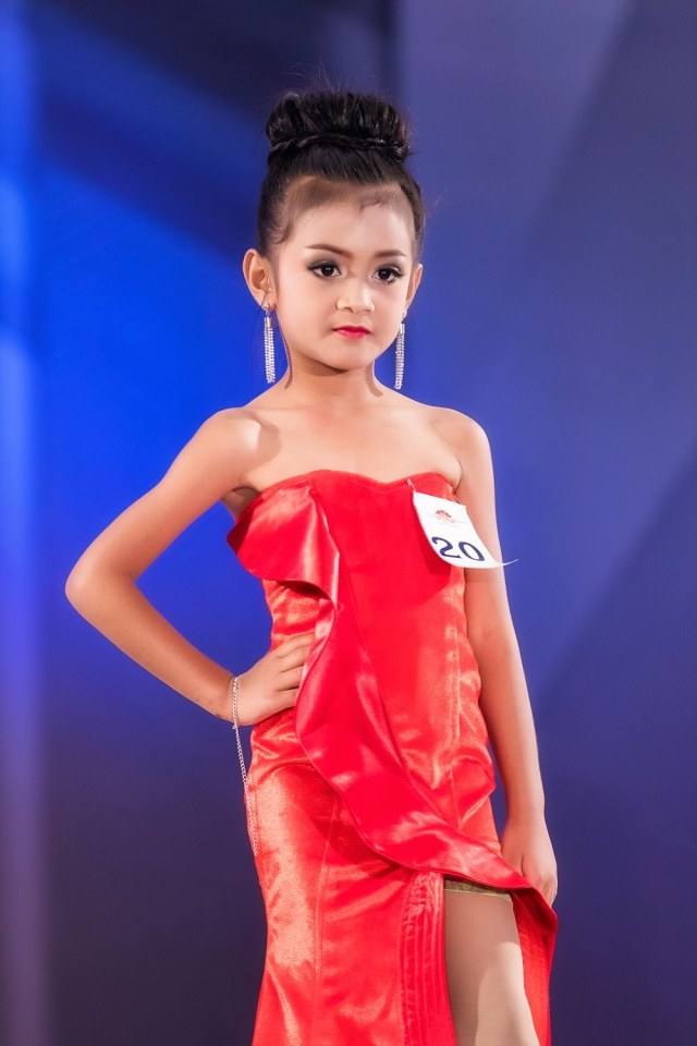 ประกวดเด็กที่เริ่ดที่สุดในภาคอีสาน Little Best Model Thailand ปี 2