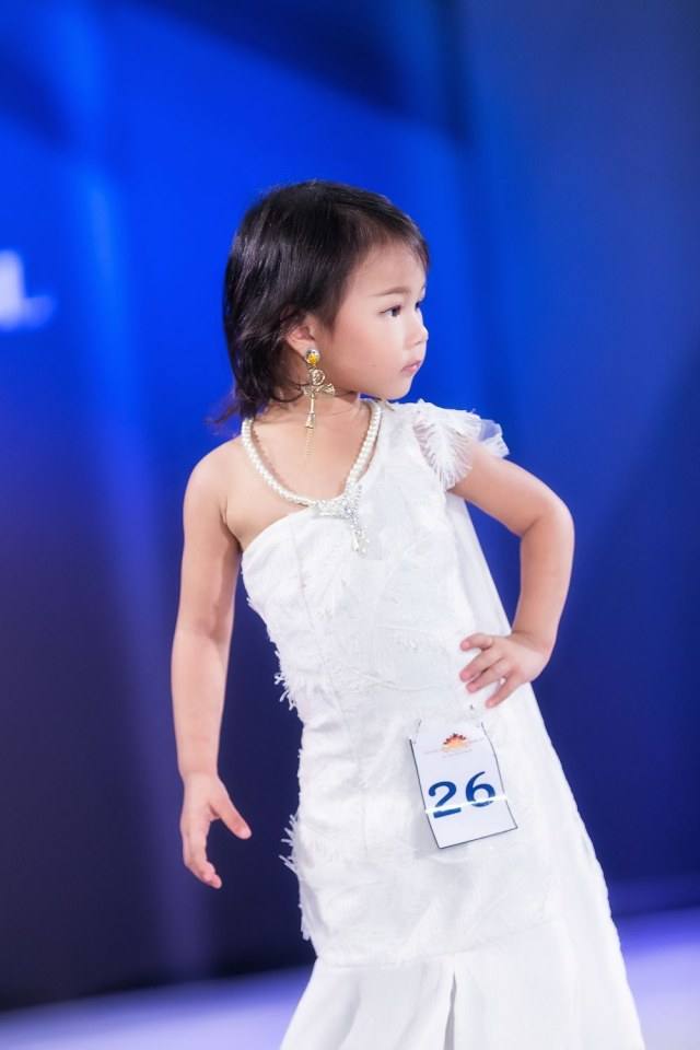 ประกวดเด็กที่เริ่ดที่สุดในภาคอีสาน Little Best Model Thailand ปี 2