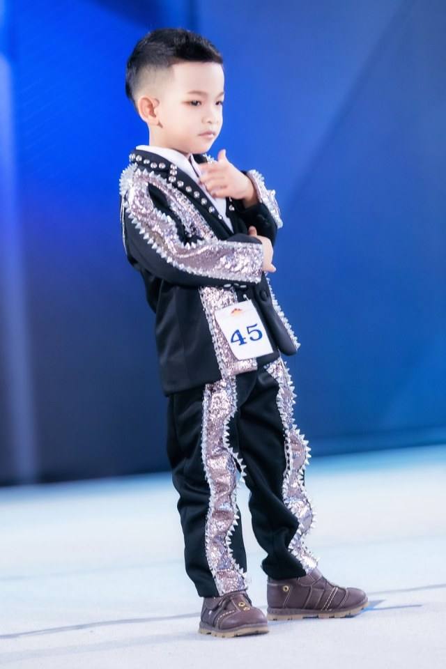 ประกวดเด็กที่เริ่ดที่สุดในภาคอีสาน Little Best Model Thailand ปี 2