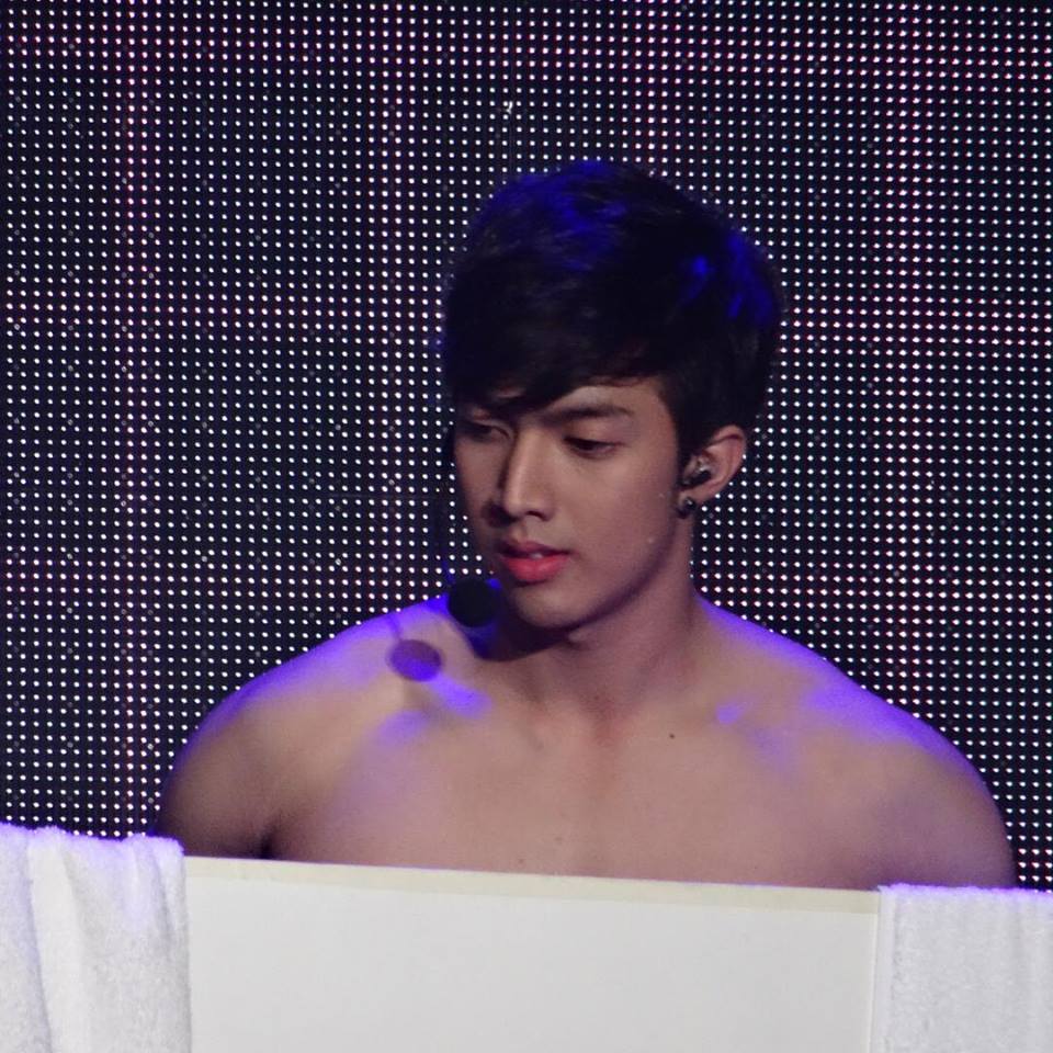 กั้ง วรกร