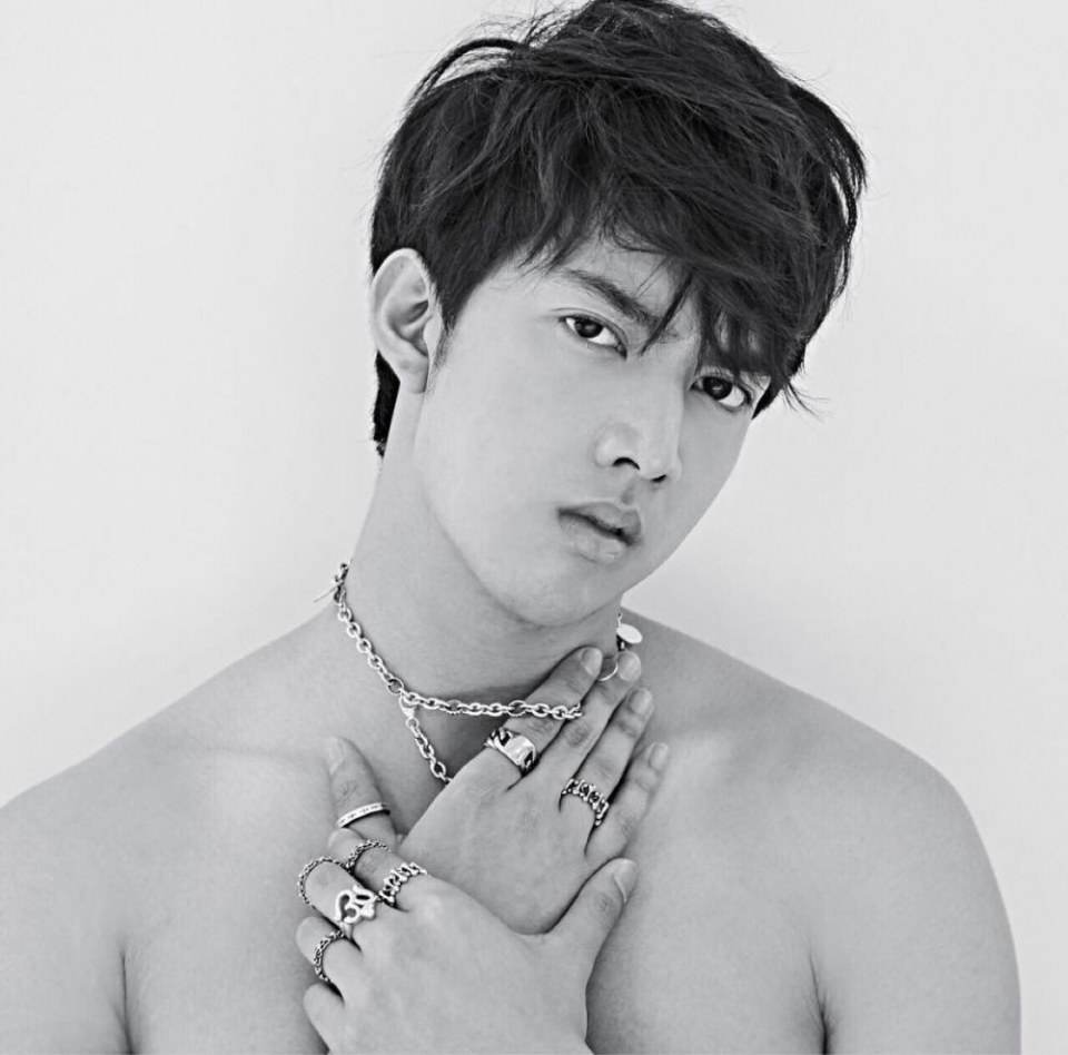 กั้ง วรกร