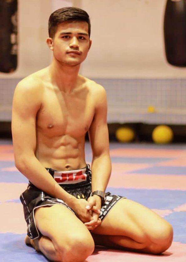 หล่อไทบ้าน