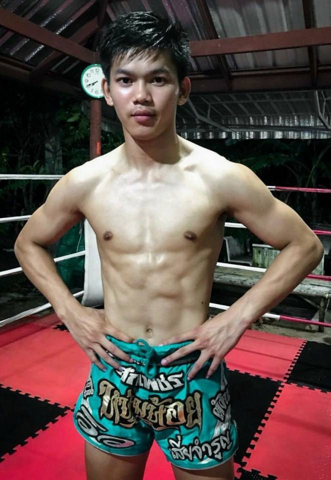 หล่อไทบ้าน