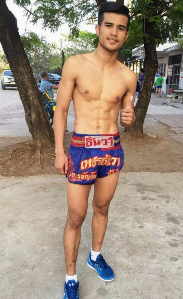 หล่อไทบ้าน