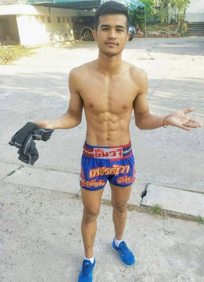 หล่อไทบ้าน