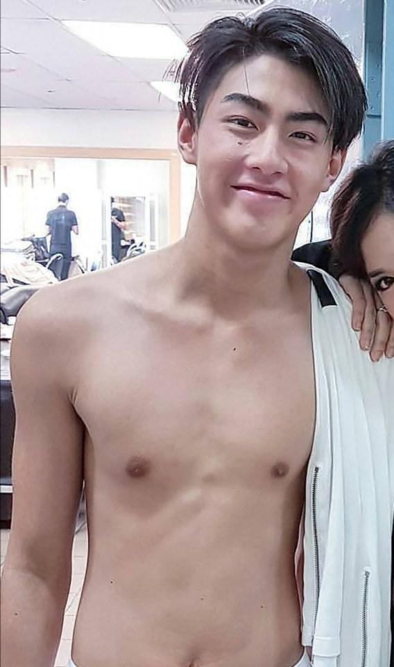 เจ้าขุน หุ่นเจ้าช่างน่ากินมาก