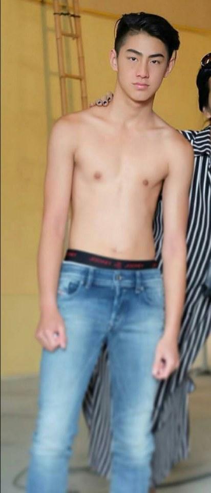 เจ้าขุน หุ่นเจ้าช่างน่ากินมาก
