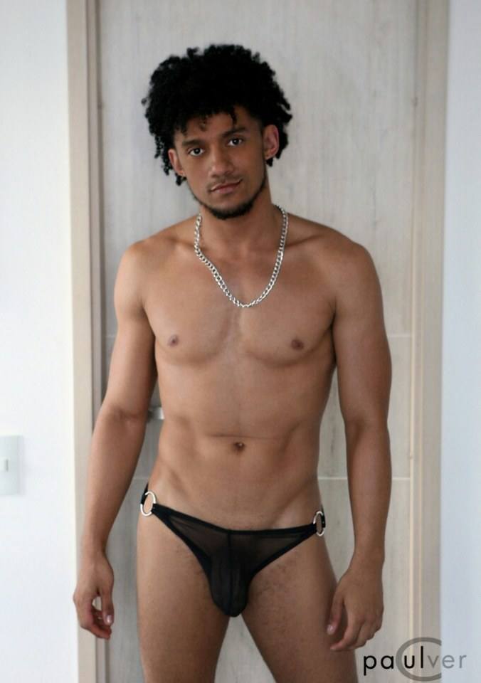 hot male 477 (18+)