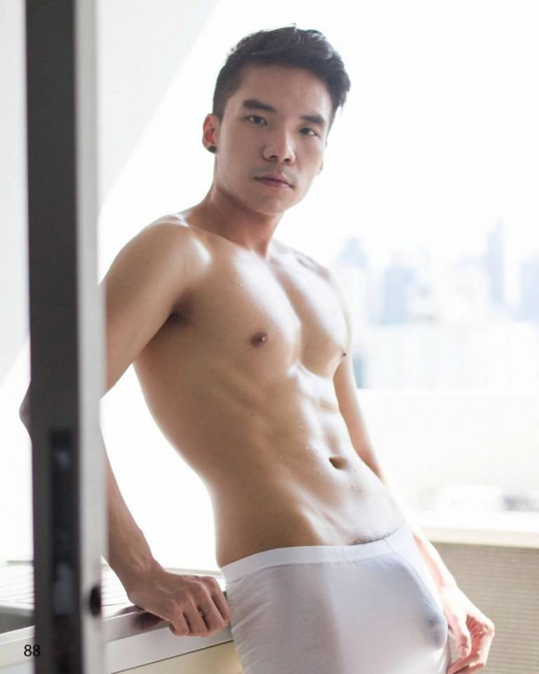 hot male 477 (18+)