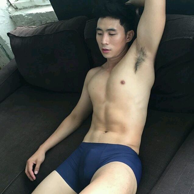 ทหารเรือสุดหล่อ
