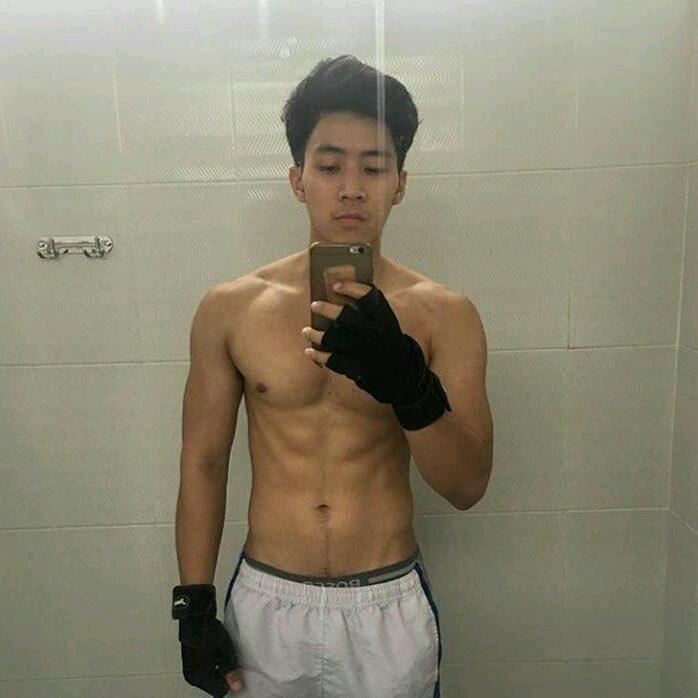 ทหารเรือสุดหล่อ