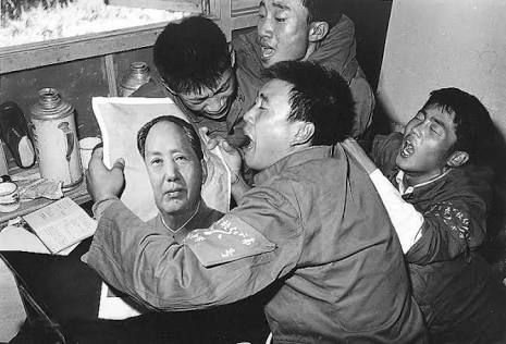 ประเทศจีนภายใต้ระบอบคอมมิวนิสต์ของประธานเหมาเจ๋อตุง