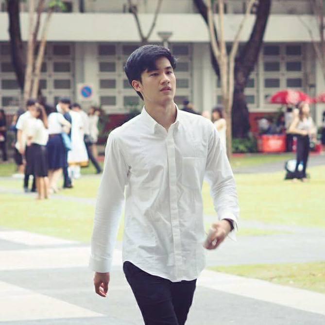 นิสิตชายที่แต่งกายไม่เรียบร้อย พบครูที่ห้องพักครูทีละสองคนค่ะ 2,592