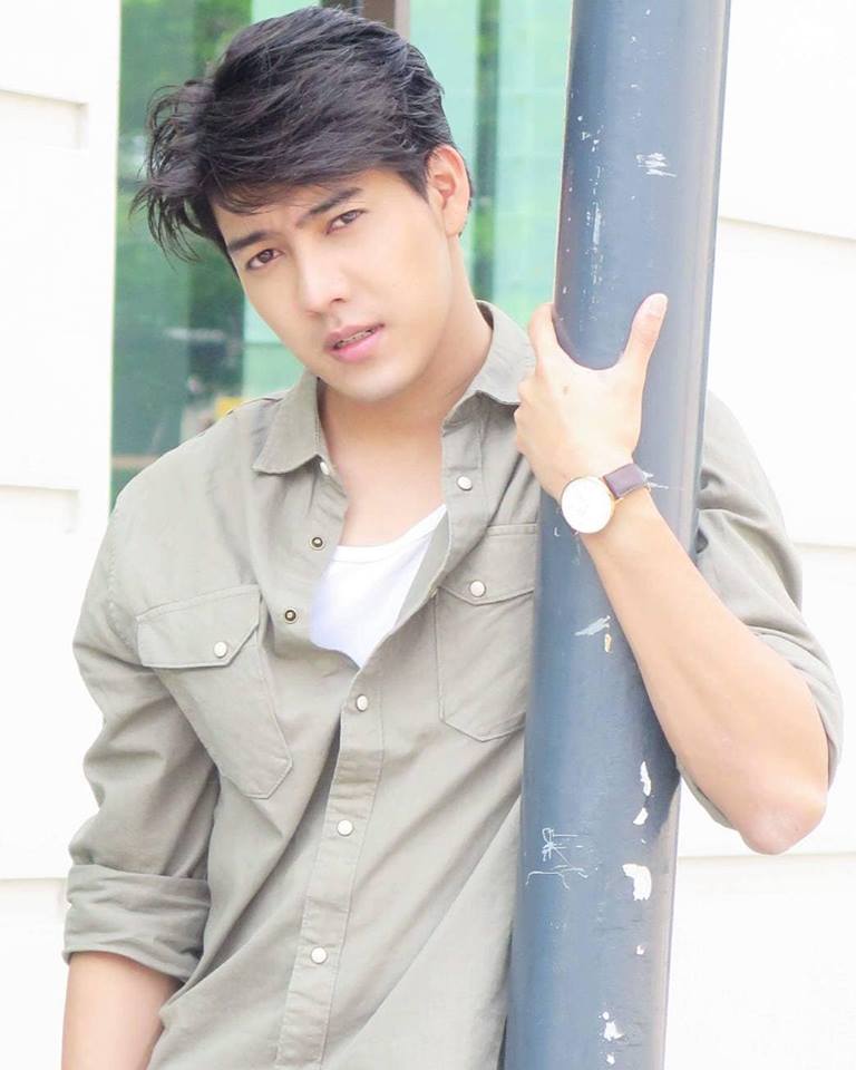 หล่ออยู่นะ บอม ธีรธัม พระเอกมิวสิค ไม่ต้องไล่ เด๋วไปเอง