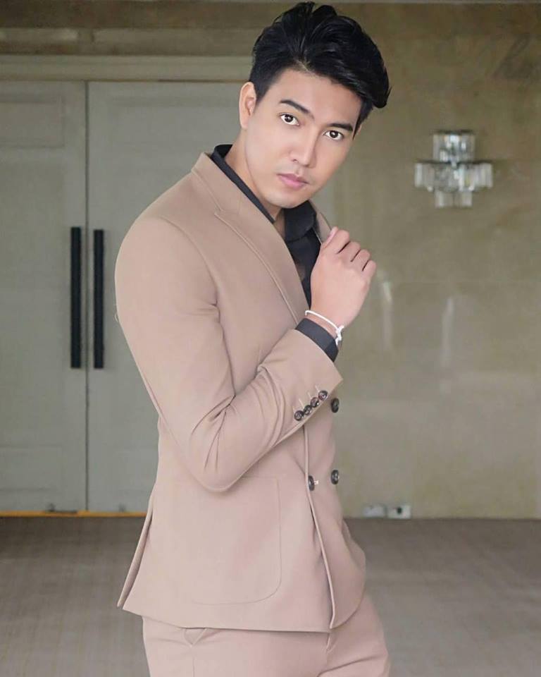 หล่ออยู่นะ บอม ธีรธัม พระเอกมิวสิค ไม่ต้องไล่ เด๋วไปเอง
