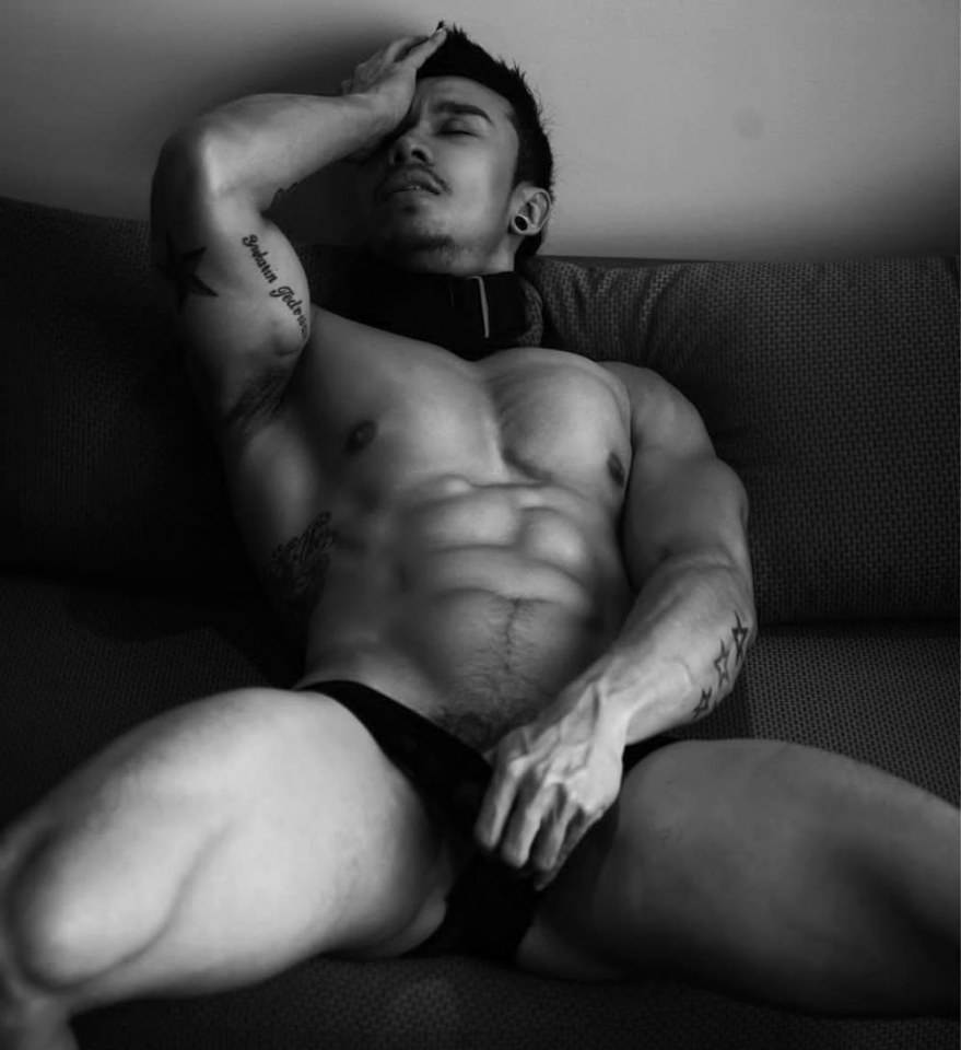 hot male 479 (18+)