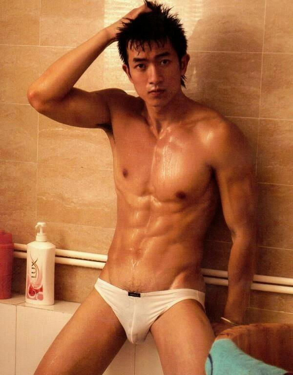 hot male 479 (18+)