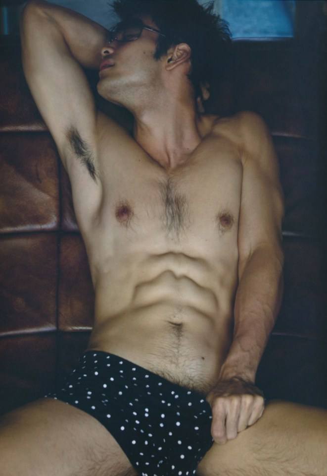 hot male 479 (18+)