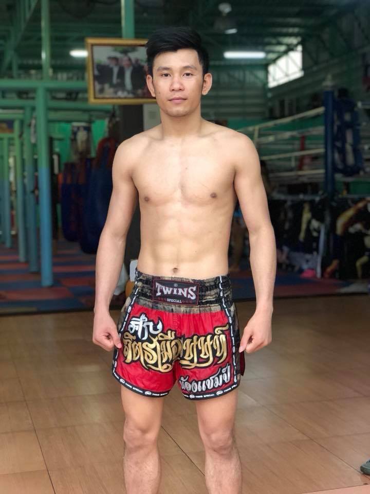 ชายบ้านๆ