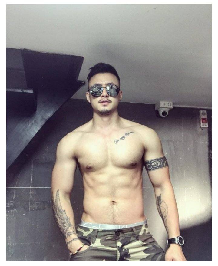 ชายโชว์