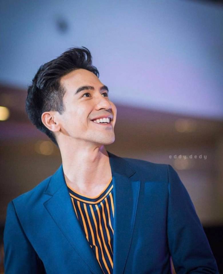 สายตา รอยยิ้ม ...ระทวย