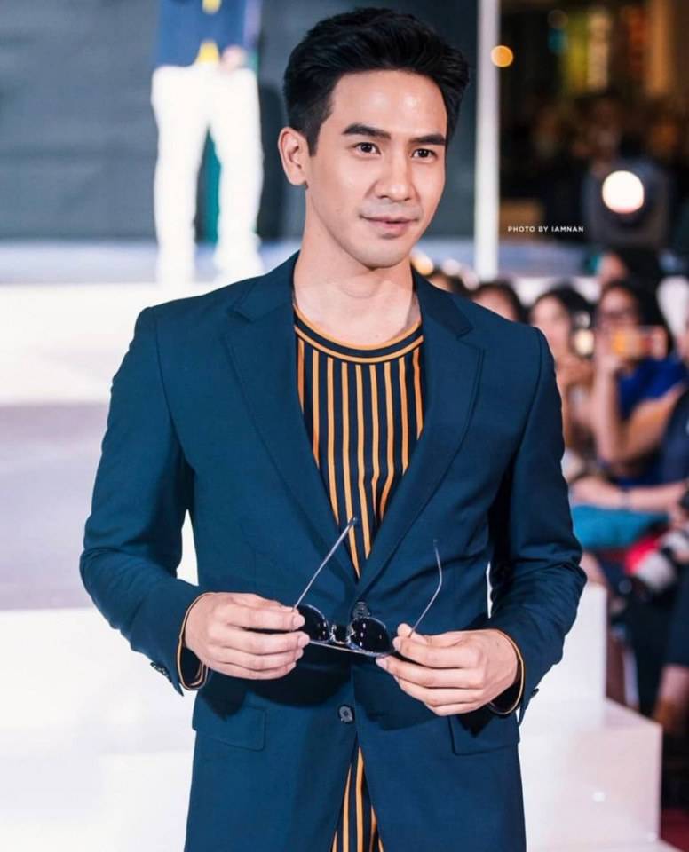 สายตา รอยยิ้ม ...ระทวย