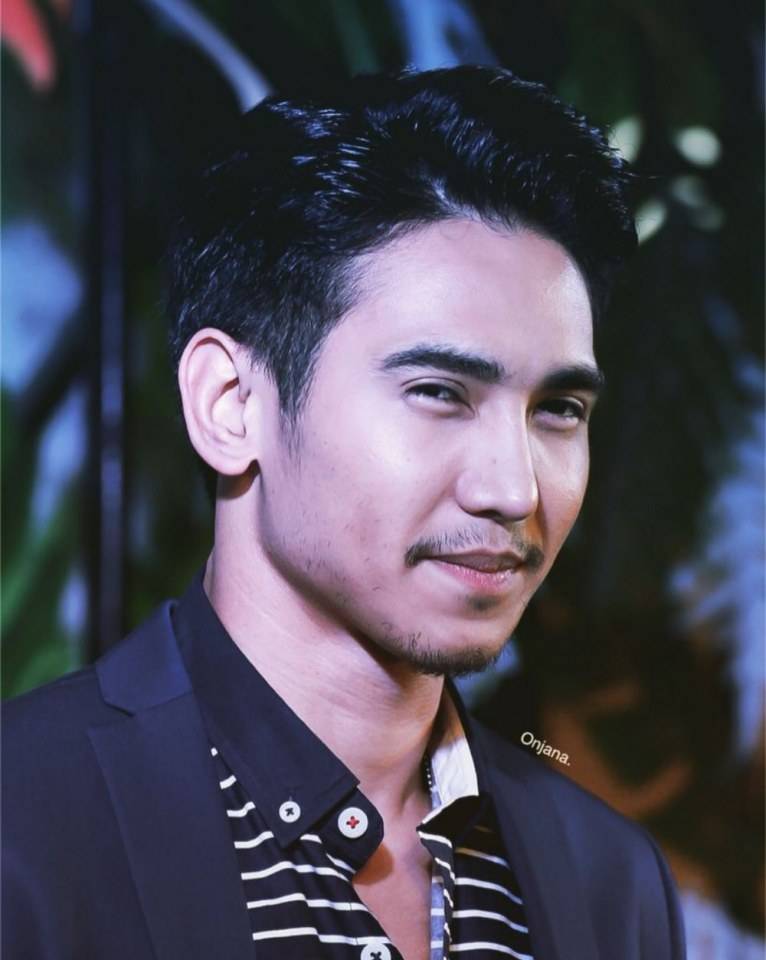 สายตา รอยยิ้ม ...ระทวย