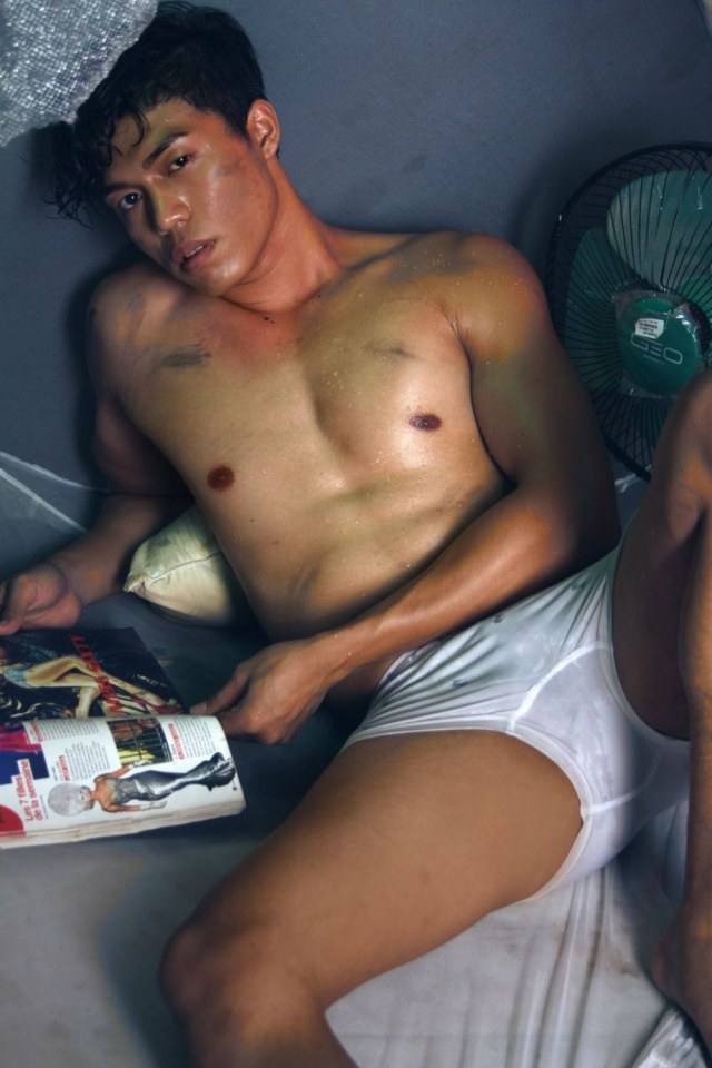 hot male 480 (18+)