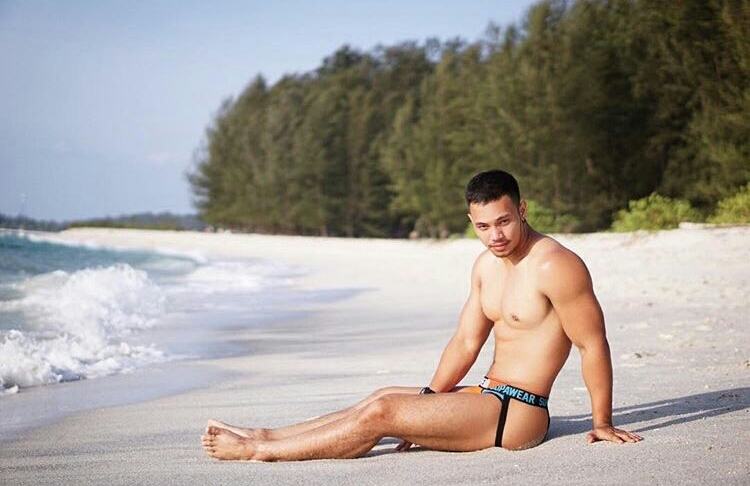 hot male 480 (18+)