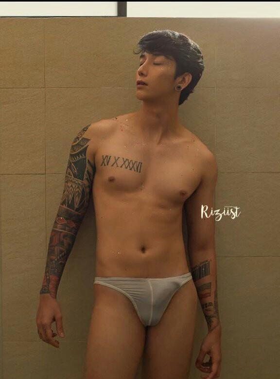 hot male 481 (18+)